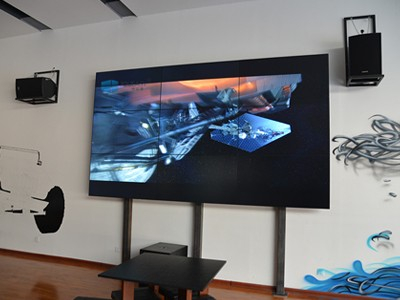 「立標(biāo)桿，樹品牌」中億睿55寸液晶拼接屏亮相寧夏吉普汽車4S店