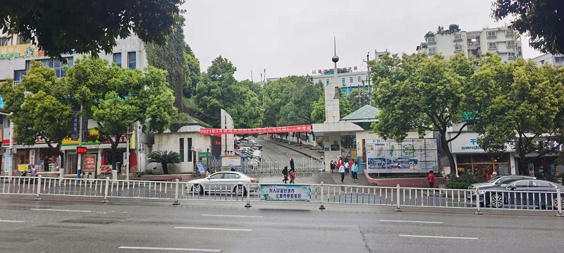 貴州銅仁第二中學(xué)場景圖